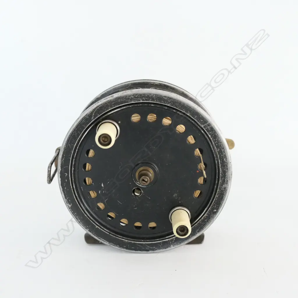 ALLCOCK 3½" 'EASICAST' FLY FISHING REEL, c.1937 Image 1++